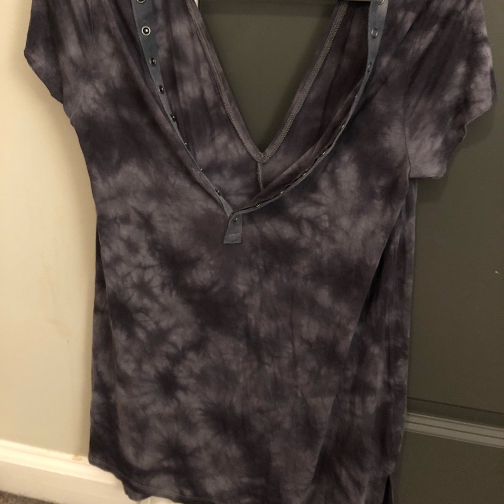 Soft AEO tshirt
